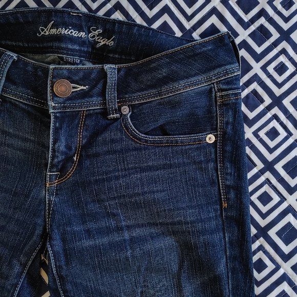 AEO Dark Slim Boot Cut Stretch Jean 2 Short - Picture 8 of 9